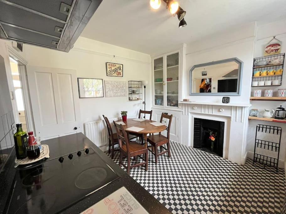 2Br Edwardian House In Greenwich Abbey Wood Zewnętrze zdjęcie